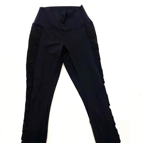 lululemon athletica black high rise leggings with mesh sides - Picture 4 of 4